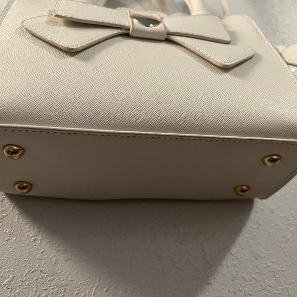 White Mini Purse - Picture 4 of 5